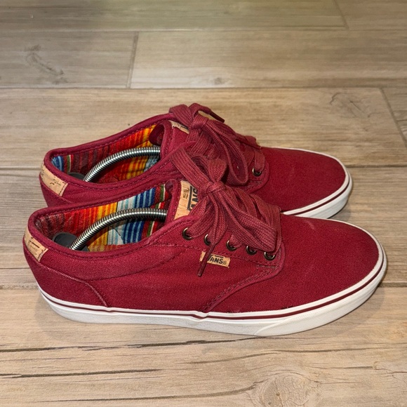 Men’s used Burgundy Vans canvas with cork size 9.5 - great condition - no box - Picture 3 of 9